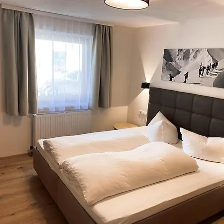 Ragg Apartment *