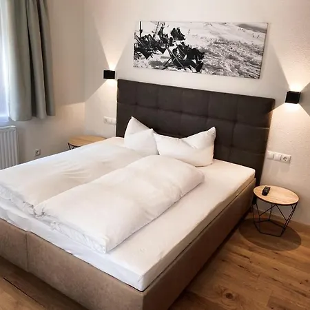 Ragg Apartment *